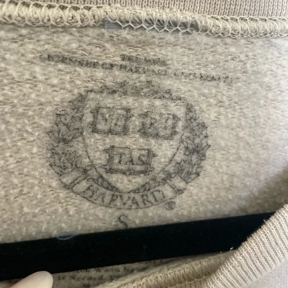 Vintage Harvard cream crewneck sweater with logo - Picture 2 of 3